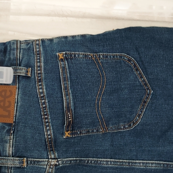 Lee midrise jean skort 6 - Picture 3 of 4